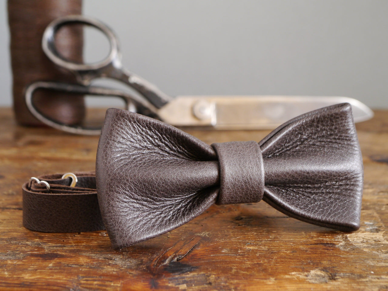 Leather Bow Tie - Espresso Brown